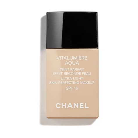 chanel aqualumiere foundation on dry skin|vitalumière aqua sunscreen.